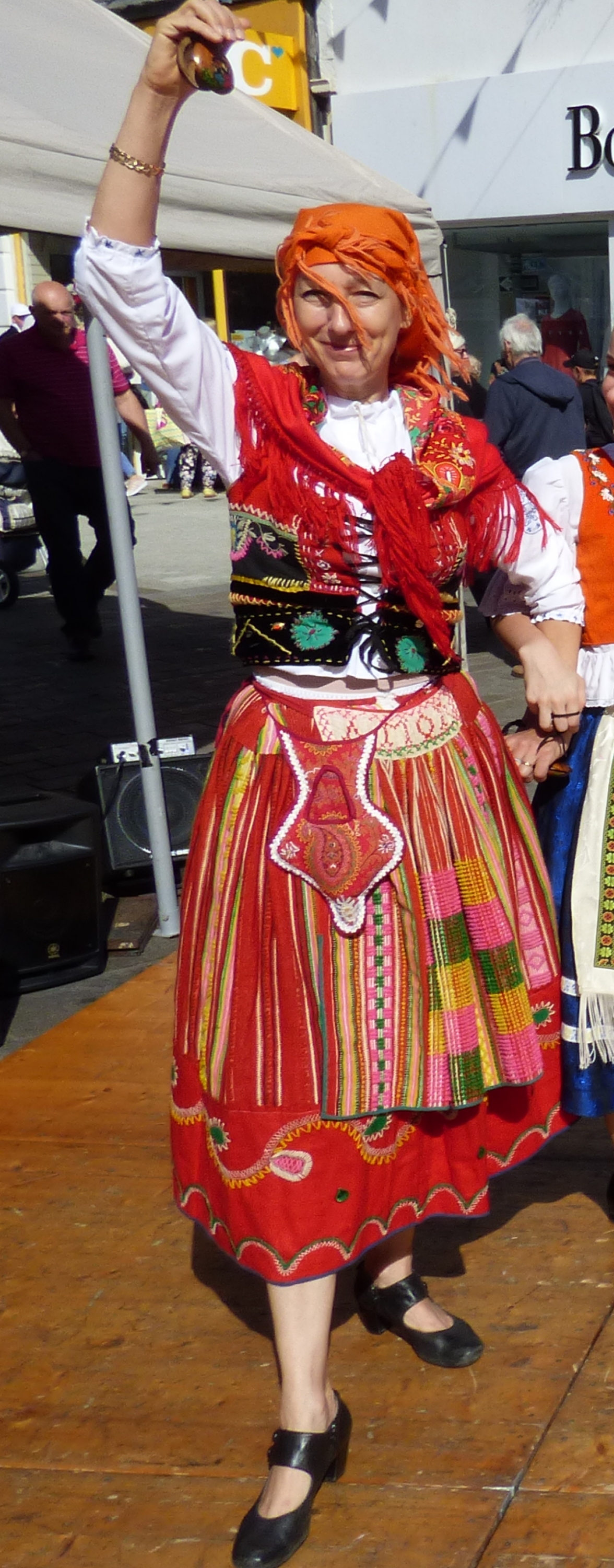 traditional-clothing-in-portugal-photos-cantik